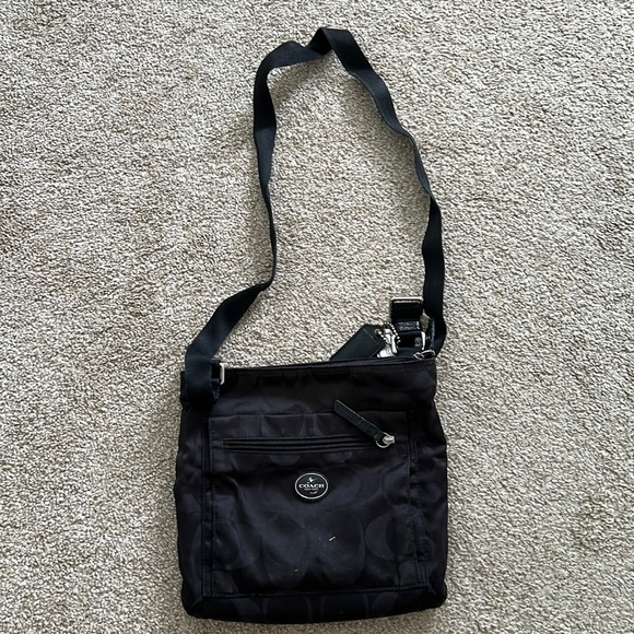 Coach Handbags - 👜Coach black crossbody bag